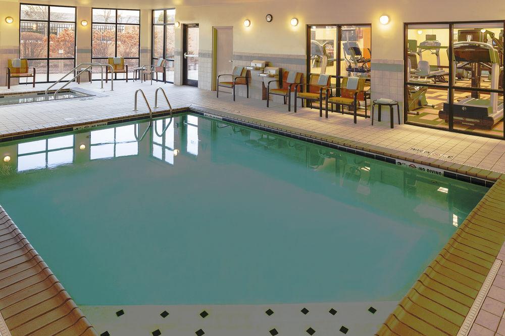 Courtyard By Marriott Chicago Schaumburg/Woodfield Mall Eksteriør billede